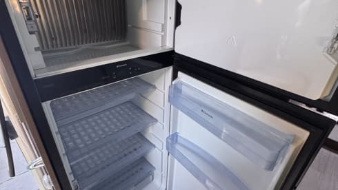 Integral 4 person camper super luxury 