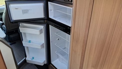 C24 – 4p Adria Mobil semi-integrata dal 2019