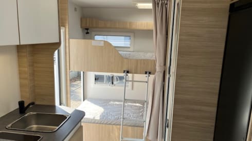 Bavarian Camper 1 – Unglaubliche 7 Schlaf- & Sitzplätze. Der Challenger C 256 - neu 2025!