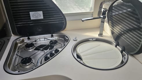 727ga – 5p Chausson semi-integrated uit 2016