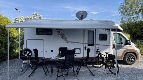 2. DelPi – Luxury mobile home Bürstner Delfin Harmony T726