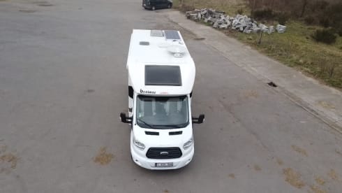 Mariette – Enjoy our luxury Benimar 442