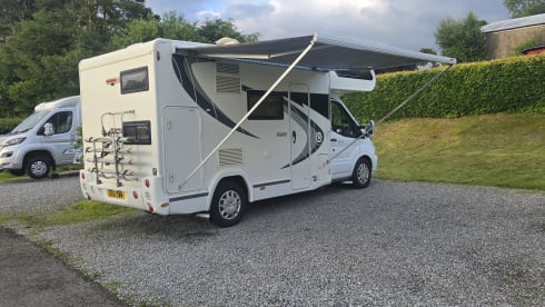 6 berth Chausson 
