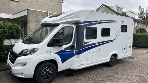 R15 – 5p Knaus semi-integrated uit 2020