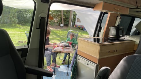 Wally –  – Volkswagen T6 lovely new camper!