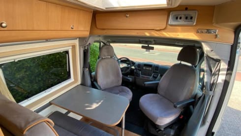 Bus camper Adria Twin