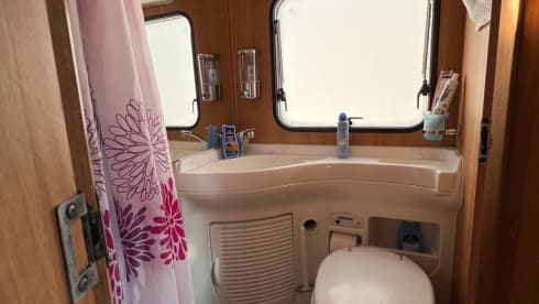 Louis – Experience Sardinia in freedom with Louis camper