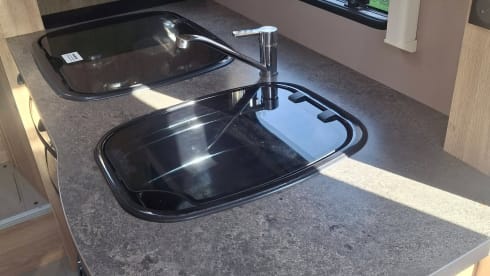 Becksy – 4 berth Peugeot semi-integrated from 2020
