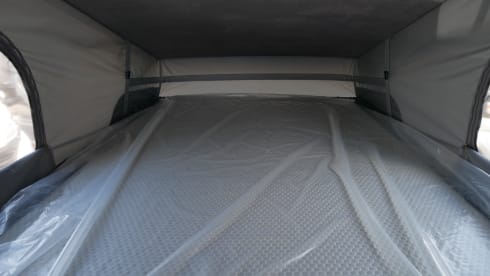 Volkswagen T6 Multivan 5 to 7 seats with pop-up roof!