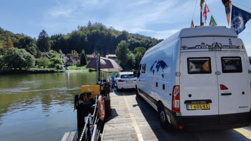ORBIS – 2p Renault bus from 2018 Travel case built for convenience. none like this