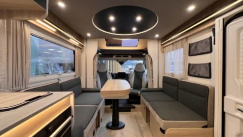 Chausson spacieuse avec boîte automatique, idéale pour les familles