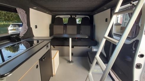 Bazza – 4-persoons Andere campervan uit 2017