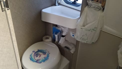 Fiat Ducato (Mobilhome Karman Davis) – Wonderfully Adventurous Naturally