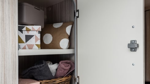 zipvana – Elnagh 532 - 2023