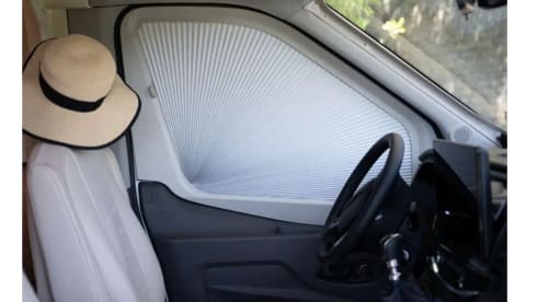 Familie camper – 6p Ford alcove uit 2026