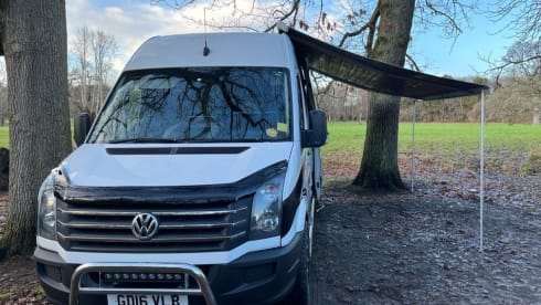 Sheila – Volkswagen Crafter Wohnmobil mit 5 Schlafplätzen (2016)