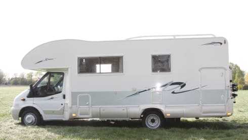 Superbrig 689TC – Fantastic family camper 7 person bunk beds Superbrig 689 TC