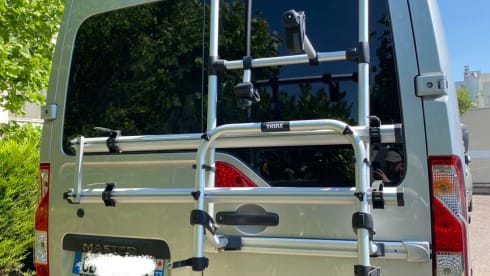 JR – RENTAL VAN MASTER VAN XS FONT VENDOME