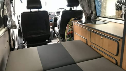 AJAX – Un camper T4 con grande personalità