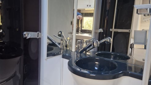 Holiday Hopper – 4p Challenger integrated uit 2018