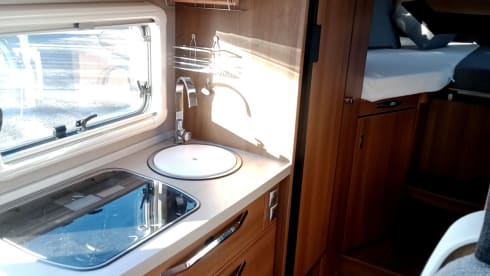 Fully furnished 2p Knaus 650MEG2 2019, length beds