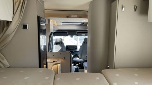 p Hymer semi-integrated from 2024