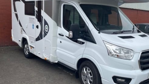 LITTLE VIP 4 – LUXURY 4 BERTH
