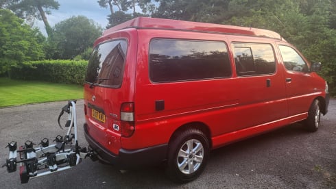 Dan – Toyota Hiace D4D 120 LWB campervan 