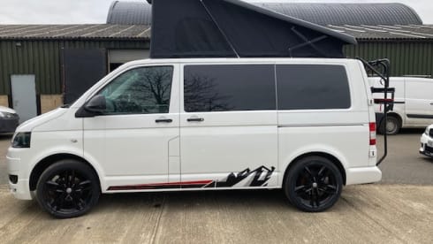 Daisy – VW 4 berth camper with awning and d/away tent ALL INCLUSIVE PRICE