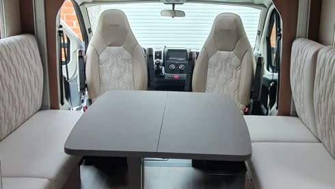 New Bürstner motorhome for 4 people