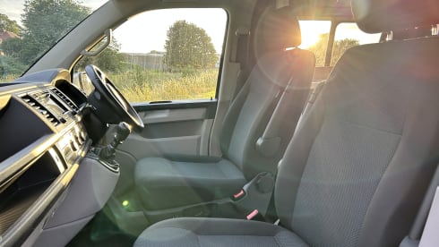 Miles – Miles, der luxuriöse Volkswagen Pop-Top-Wohnmobil mit 4 Schlafplätzen