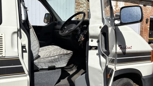 Vanny – Volkswagen Trident 1994 berth Campervan  1994.          