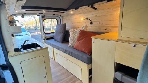 Little Nomad – Autobus Renault 2p del 2020