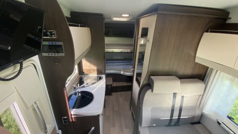 4p Ford semi-integrated from 2021