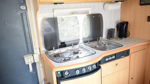 Schönes Familien-Wohnmobil - 6p Dethleffs Alcove aus dem Jahr 2008