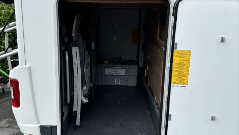 Family Camper with 5 belts, 5 sleeping places and complete inventory 