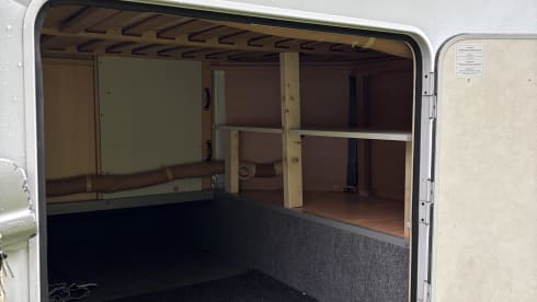 5p Dethleffs alcove uit 2002