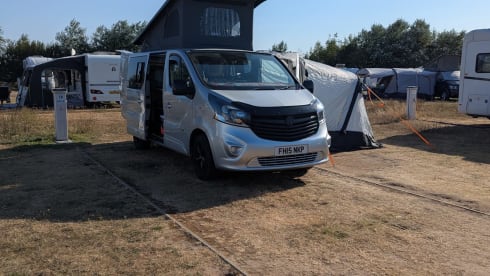 Ted – Camping-car 4 places, autre modèle de 2015