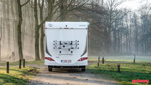 Luxury semi-integrated mobile home from 2020