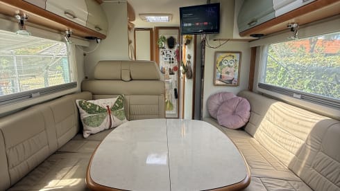 Bella – 4-person Rapido integrated, renovated 