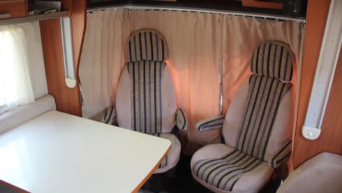 Very spacious family camper