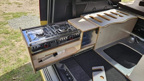 Goldie – Ford Grand Tourneo Connect 2 berth 