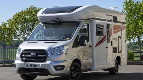NWK – Compact & Narrow 2 Berth Motorhome