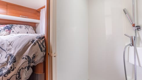 Very luxurious semi-integrated camper with a lot of comfort
