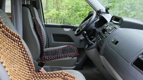 Gabby – 2p Volkswagen campervan uit 2012