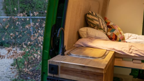 Kermit – Zweisitziger Volkswagen-Bus aus dem Jahr 2013