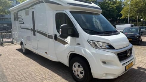 Hymer T 698CL 180pk half integraal 2016