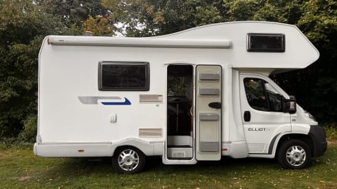 Rimor Elliot alcove 6 persons (6 belt and sleeping places)