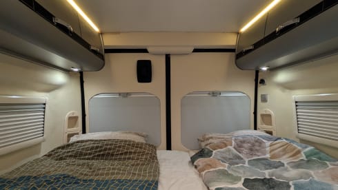 2p Adria Mobil bus from 2013