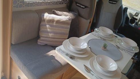 Escape motorhome  – 5 berth Fiat semi-integrated from 2017